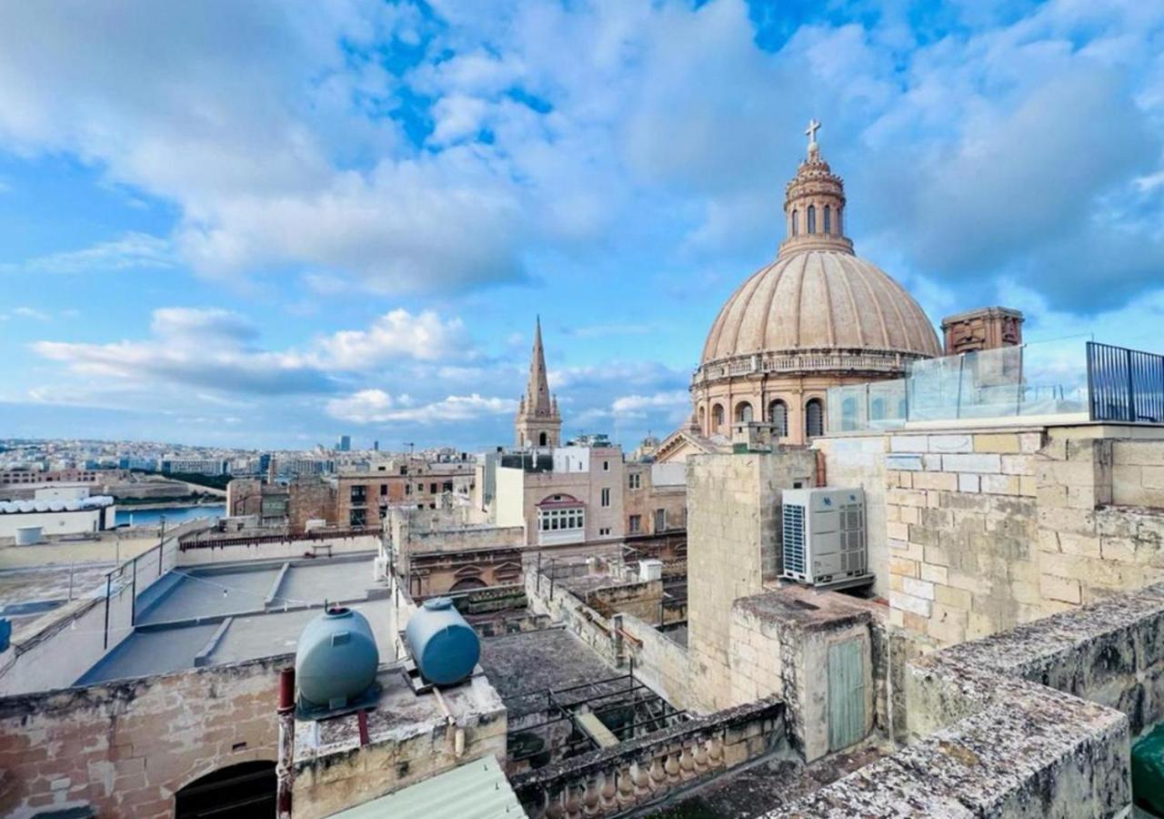 Deluxe One Bedroom Apartment 10 Meters From Valletta Center Экстерьер фото